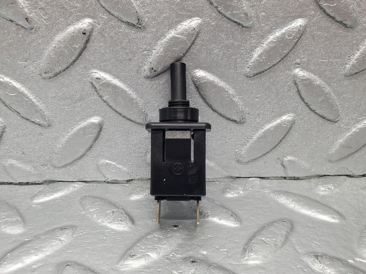 46552 Mercedes-Benz C123 280CE Coupe Door Contact Switch A0008213152