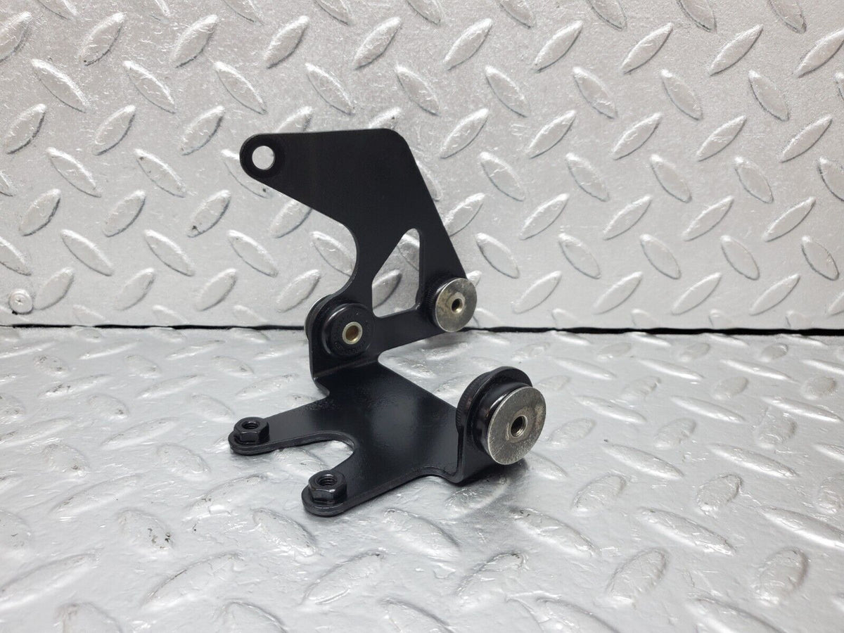 45296 Mercedes-Benz R129 300SL Coupe Heating Water Pump Bracket