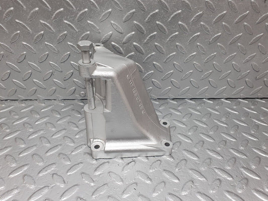 43602 Mercedes-Benz C126 380SEC Coupe Alternator Generator Bracket A1171550735