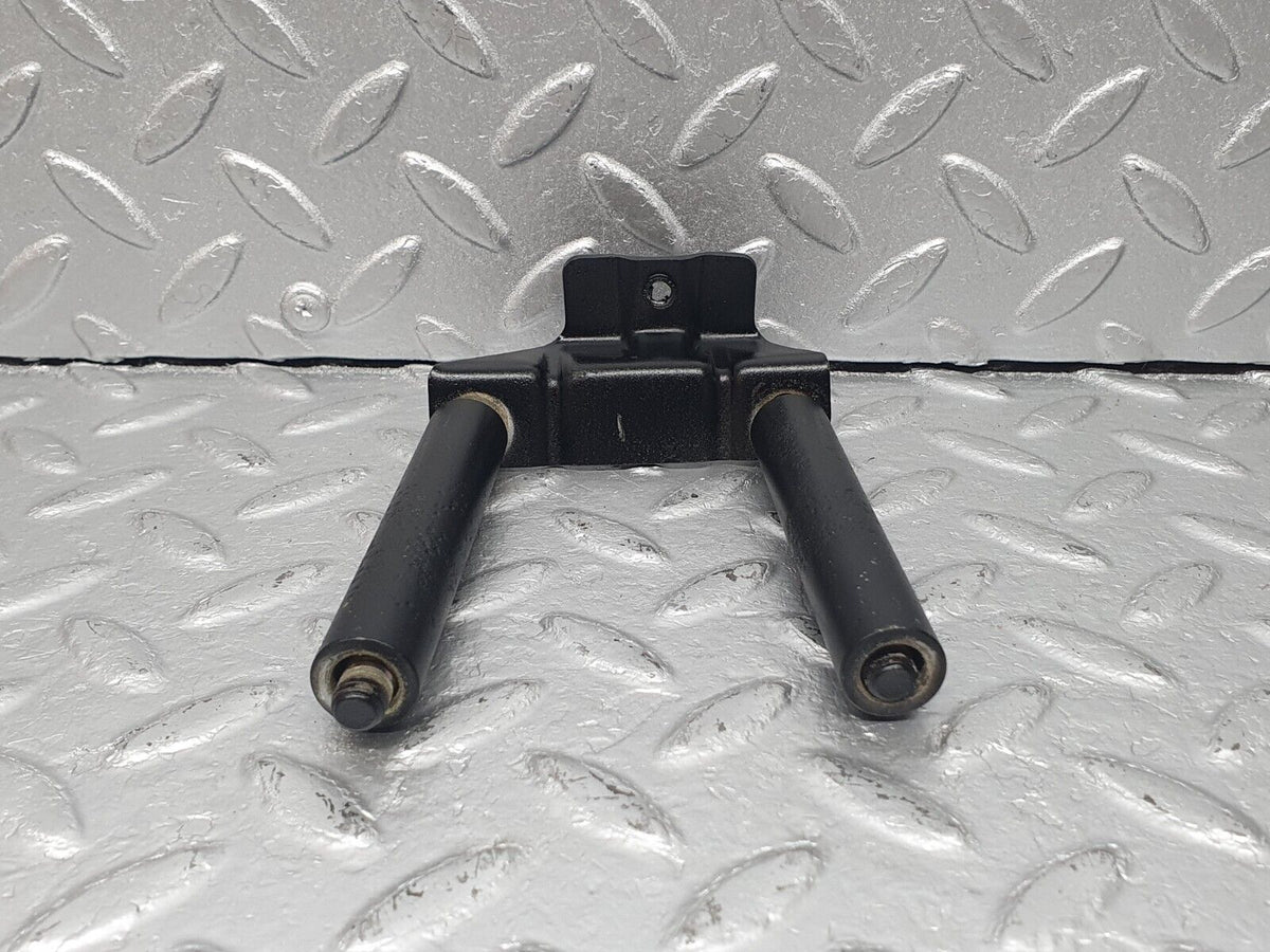 40735 Mercedes-Benz W123 300D Power Steering Hose Pipe Bracket