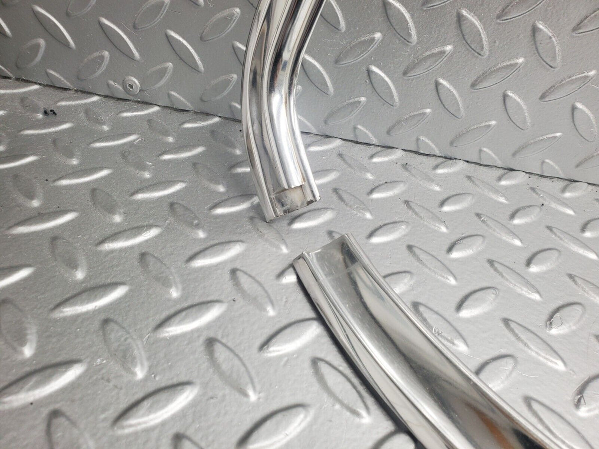 47308 Mercedes-Benz W116 450SE Rear Windscreen Chrome Frame