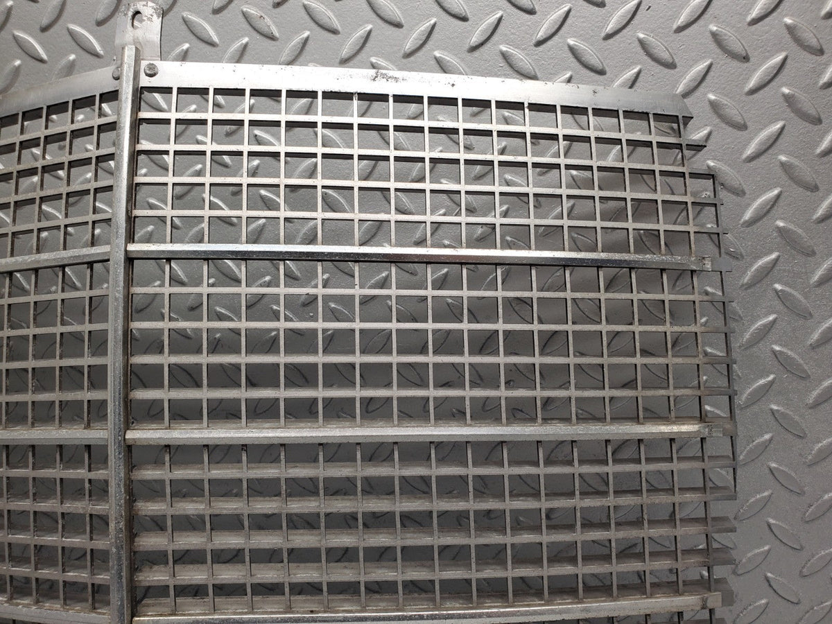50855 Mercedes-Benz W108 280SE 3.5 Bonnet Grill