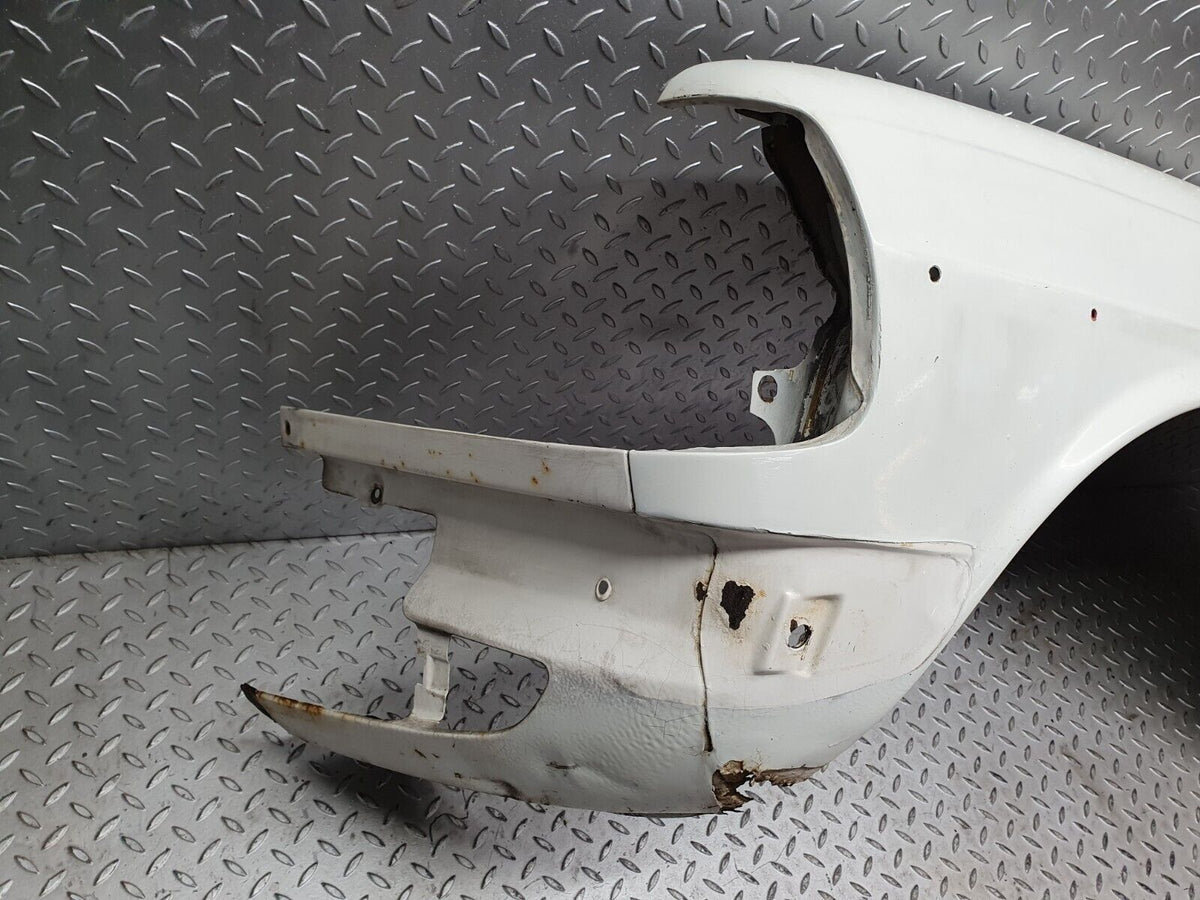 40810 Mercedes-Benz W123 300D Front Left Wing Fender