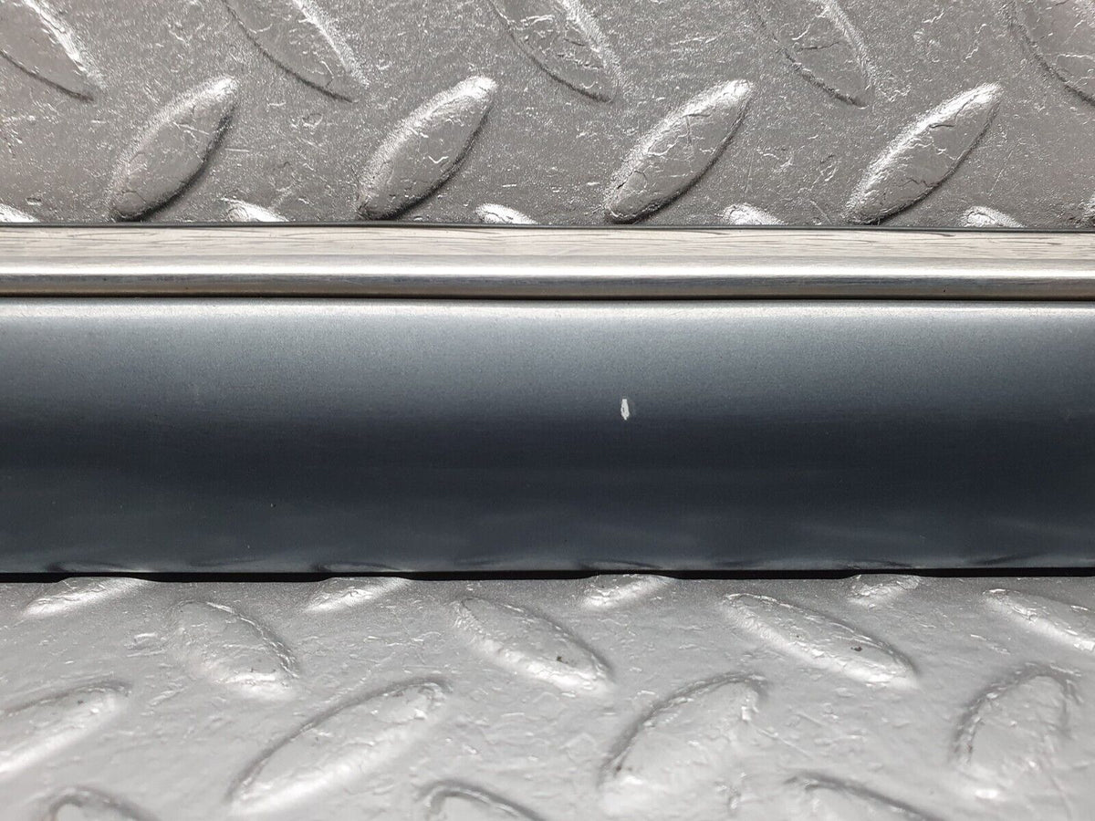 41804 Mercedes-Benz W202 C200 Front Right Door Centre Moulding Trim A2026909462