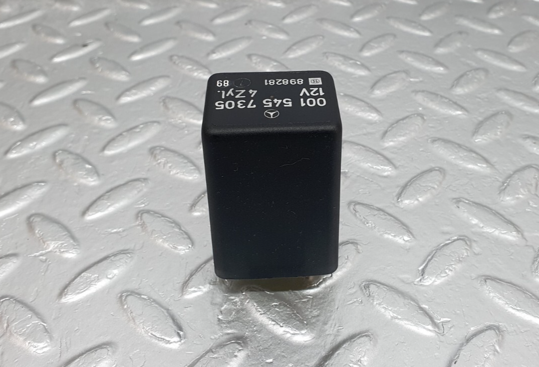 42903 Mercedes-Benz W201 190 2.0L Multi Purpose Relay A0015457305