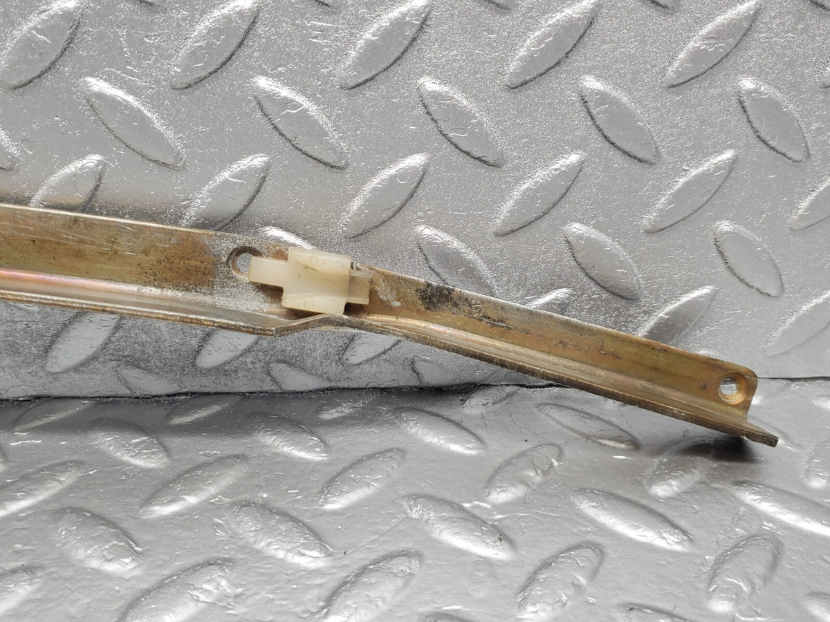 48331 Mercedes-Benz C126 Coupe Front Left Door Window Channel