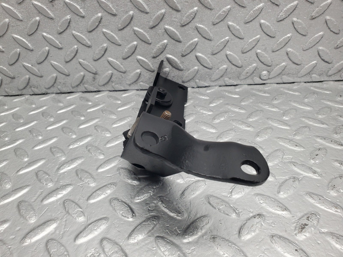 50450 Mercedes-Benz Manual Gearbox Mount Bracket A1152603001