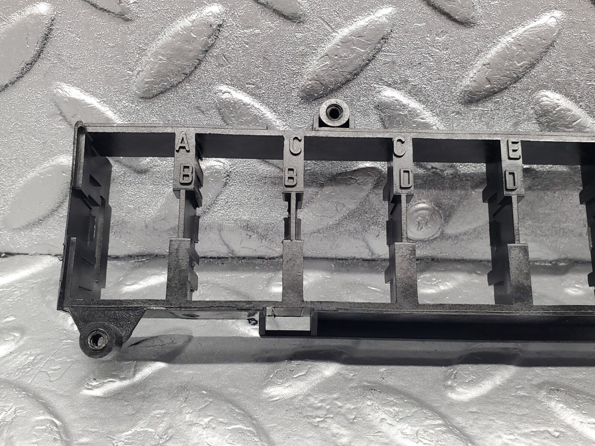 48934 Mercedes-Benz A124 320E Cabriolet Centre Console Switch Bracket A1248210071