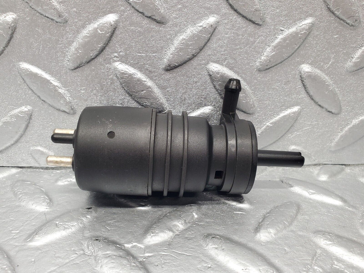 46831 Mercedes-Benz R129 320SL Coupe Windscreen Washer Pump