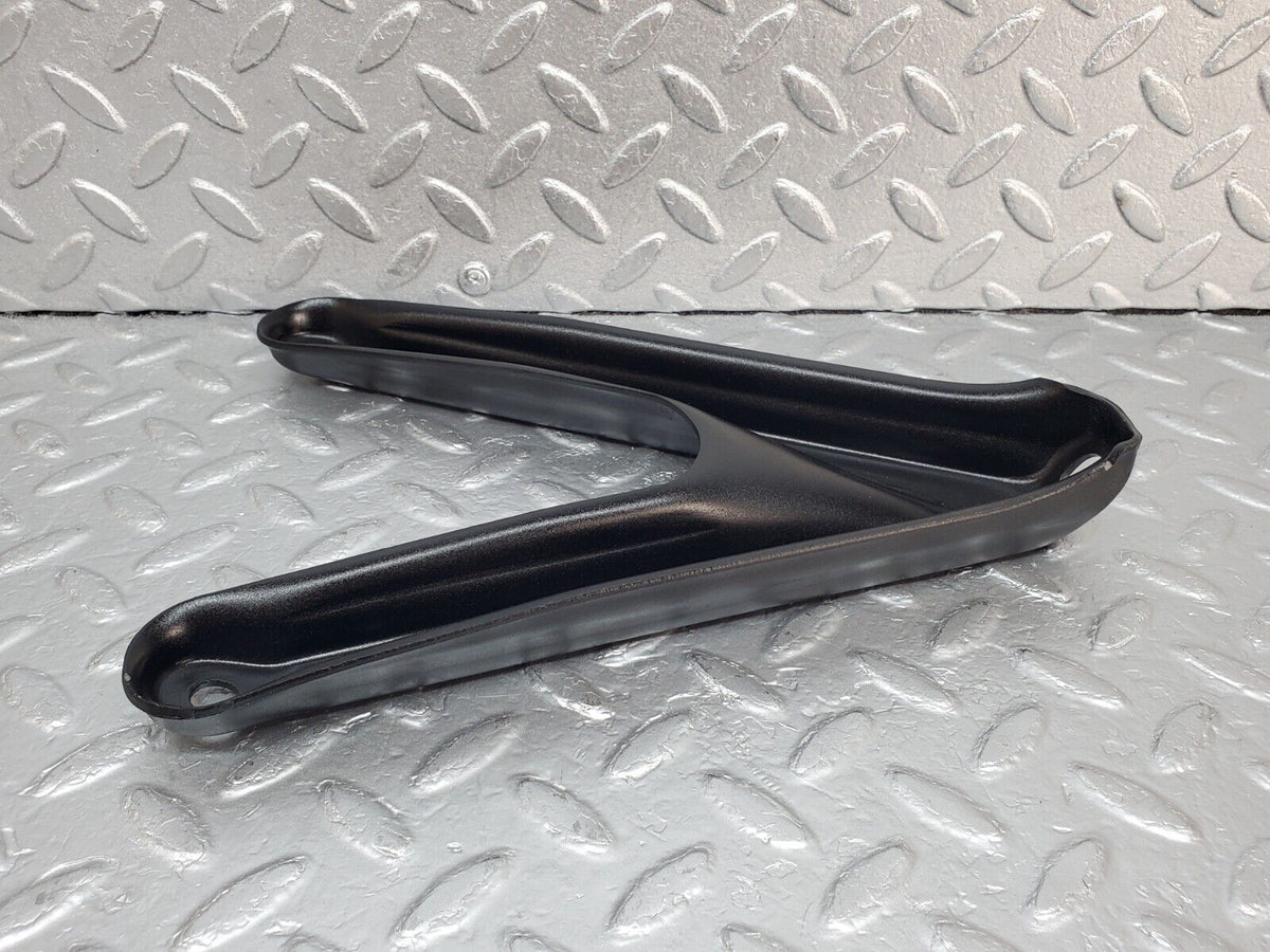 44810 Mercedes-Benz W124 220E Air Intake Manifold Bracket