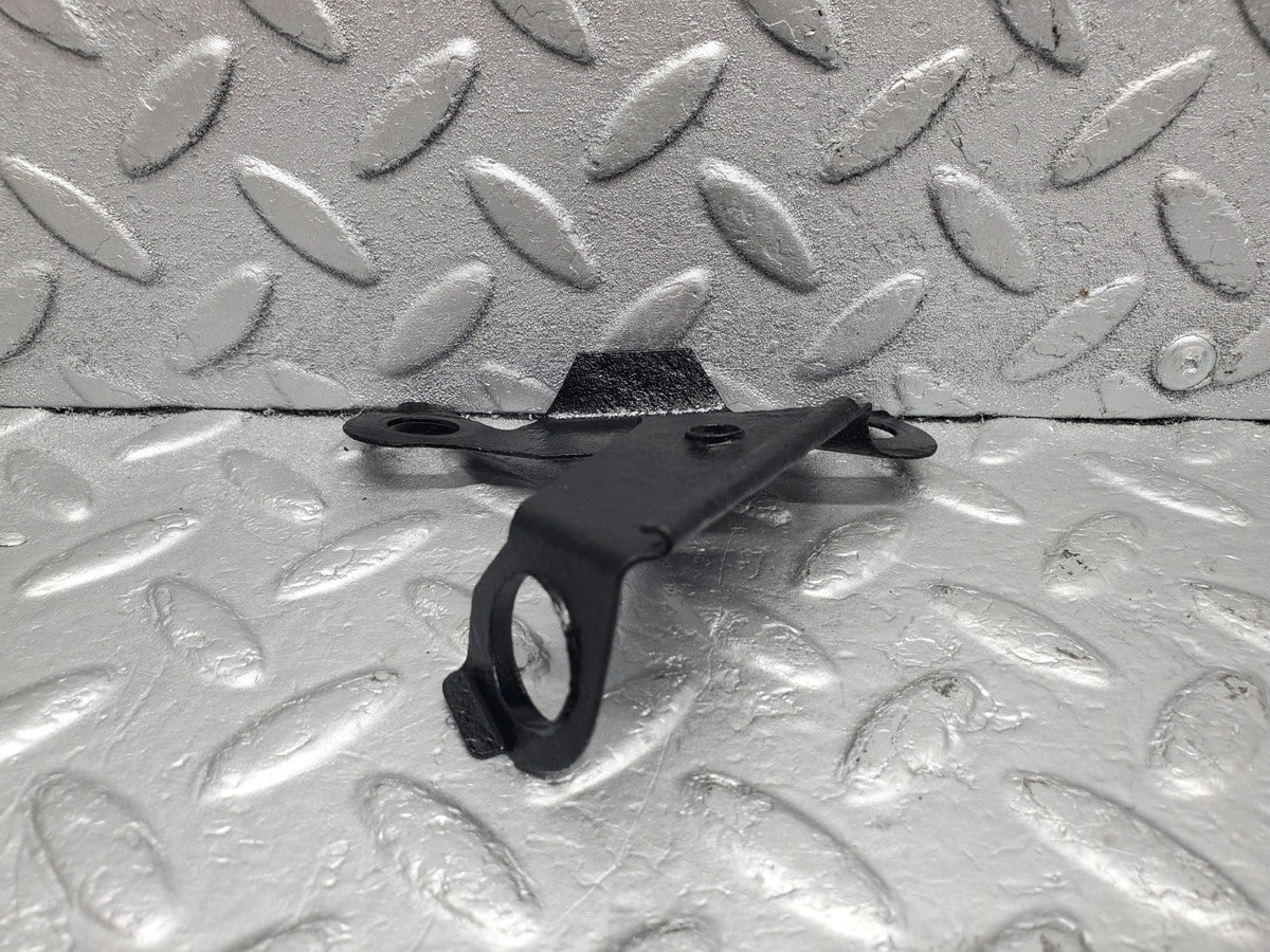 50026 Mercedes-Benz R107 380SL Left Brake Pipe Hose Bracket
