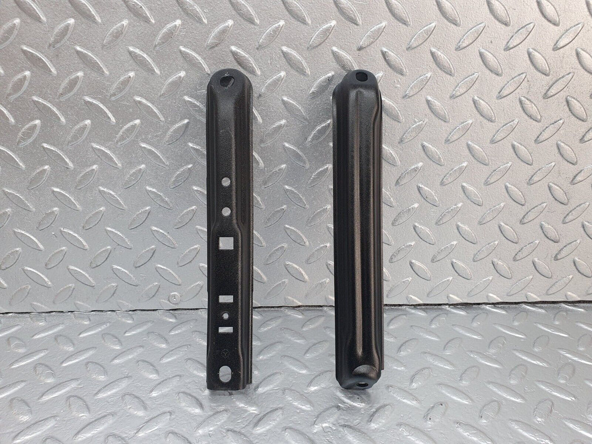 42831 Mercedes-Benz W201 190 2.0L Air Intake Manifold Bracket