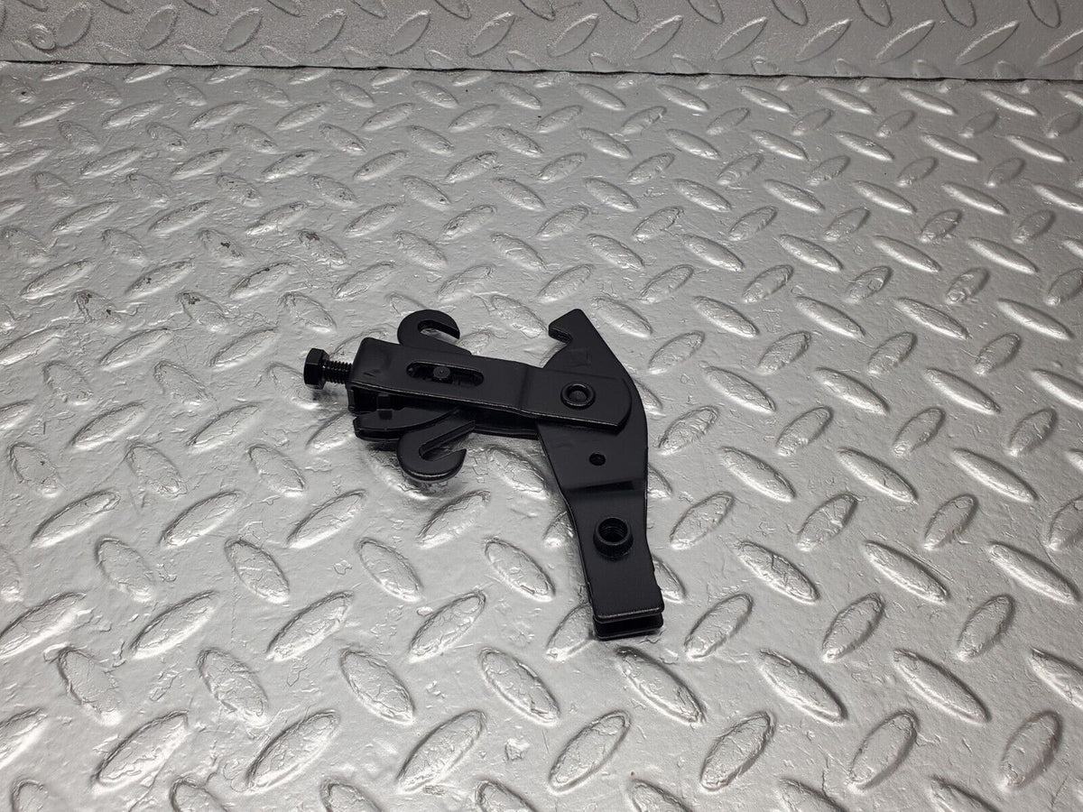 48033 Mercedes-Benz R230 350SL Coupe Handbrake Adjusting Handbrake Regulator
