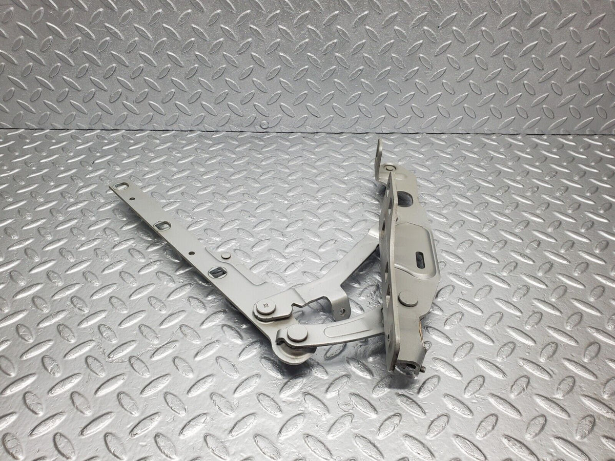 47997 Mercedes-Benz R230 350SL Coupe Bonnet Hinge Right Side A2308800228