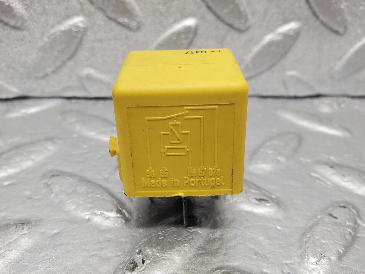 47897 Mercedes-Benz R230 350SL Coupe Multi Purpose Relay A0025421419