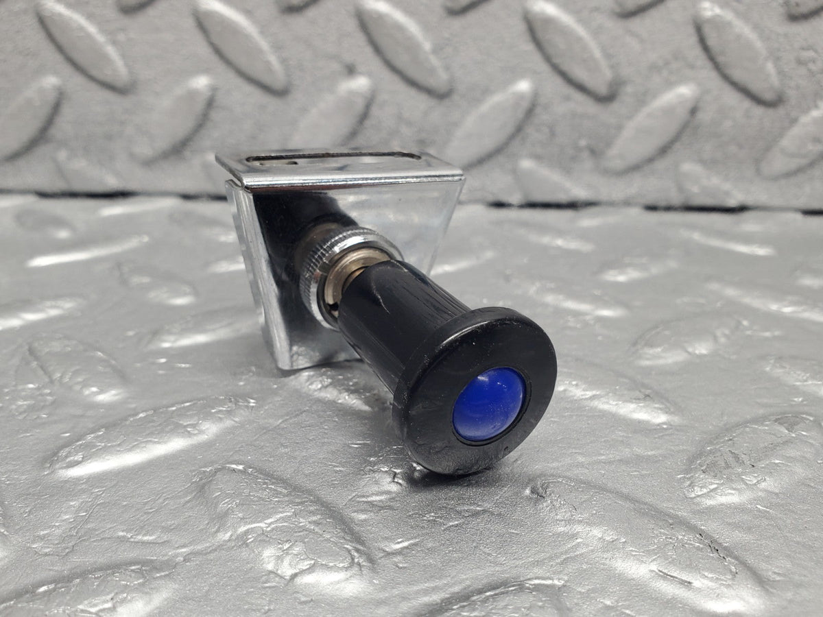 50501 Mercedes-Benz W108 280SE 3.5 Fog Light Switch
