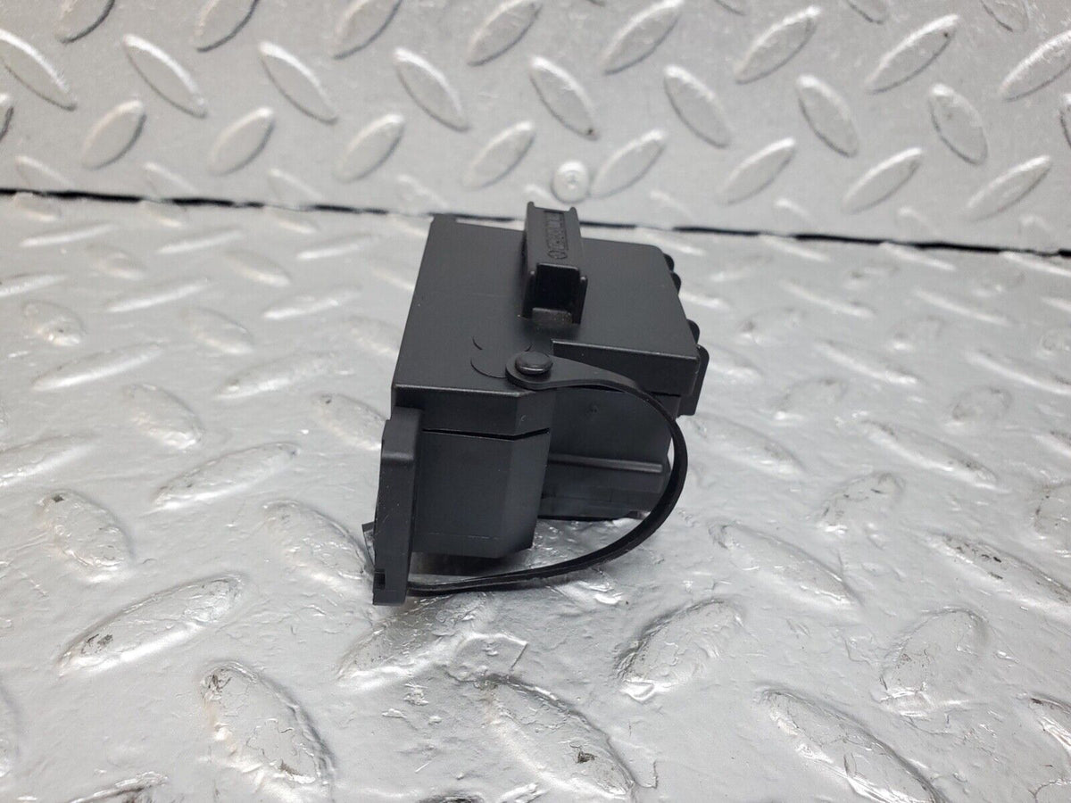 44623 Mercedes-Benz W124 220E Diagnostic Connector A1295455540 A1295450003