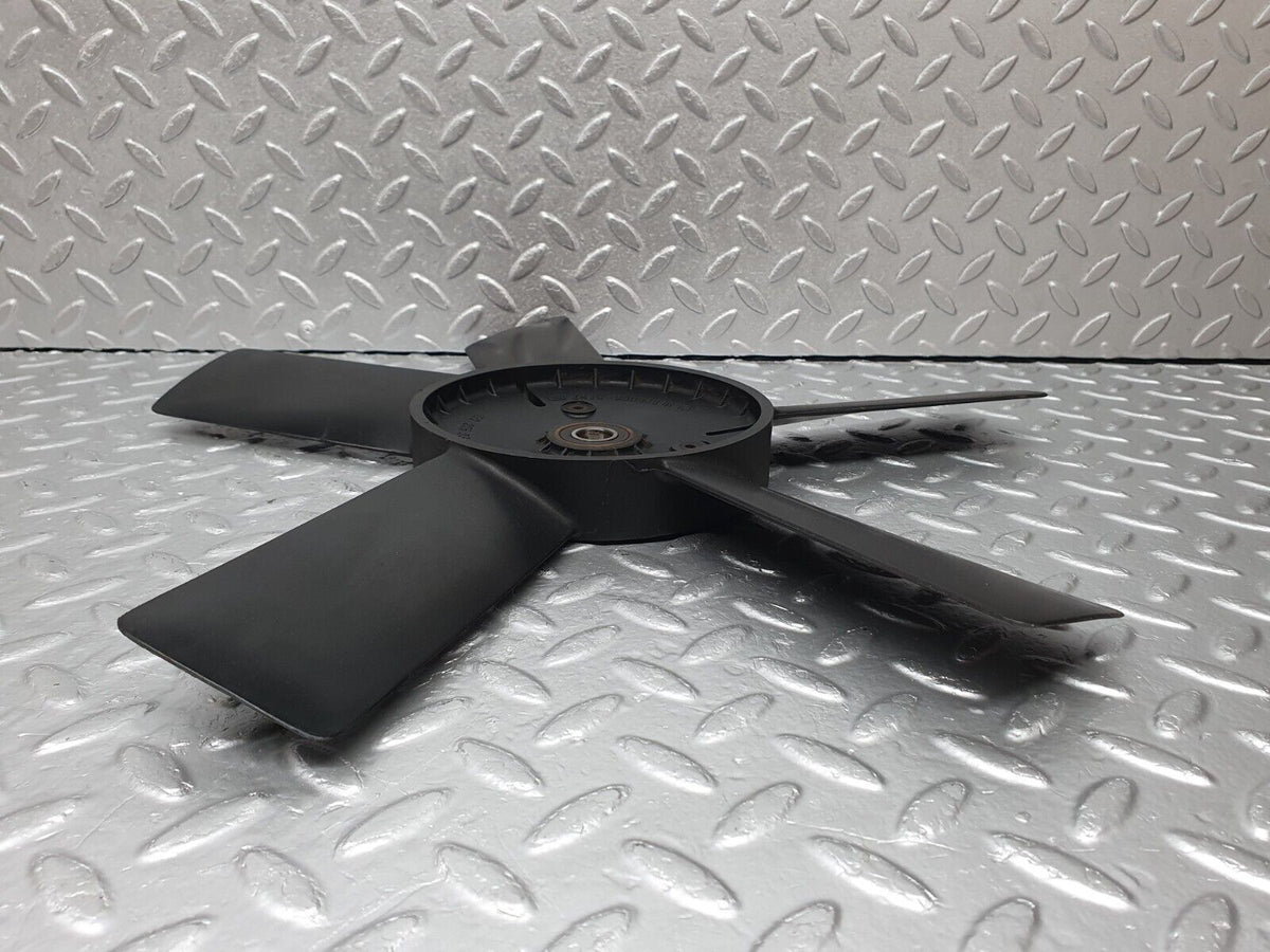 41413 Mercedes-Benz W124 200E Engine Cooling Fan A1022050306 A1022001323