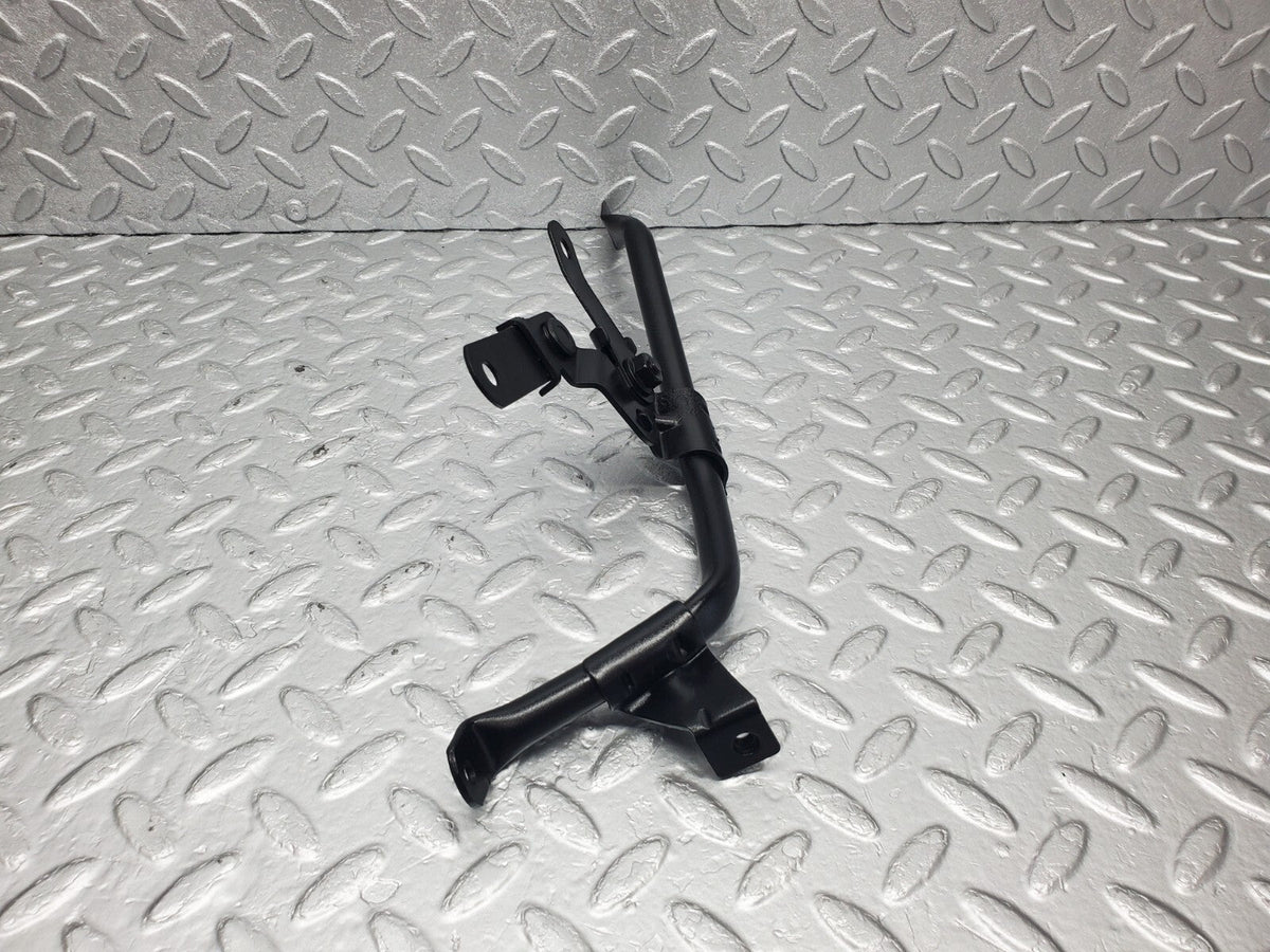 48979 Mercedes-Benz A124 320E Cabriolet Horn Bracket