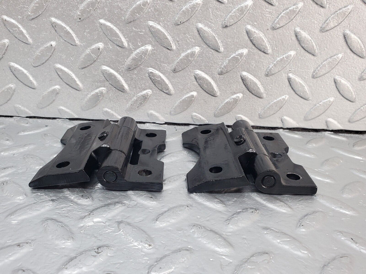 44337 Mercedes-Benz W123 280E Door Hinge Pair Right Side A1237200037