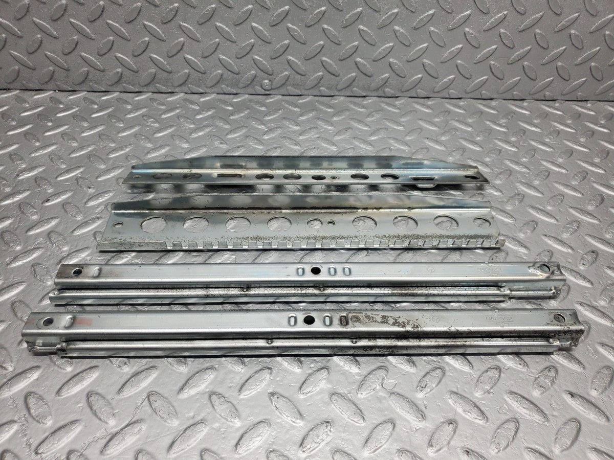 50227 Mercedes-Benz W123 Front Right Seat Rail Pair