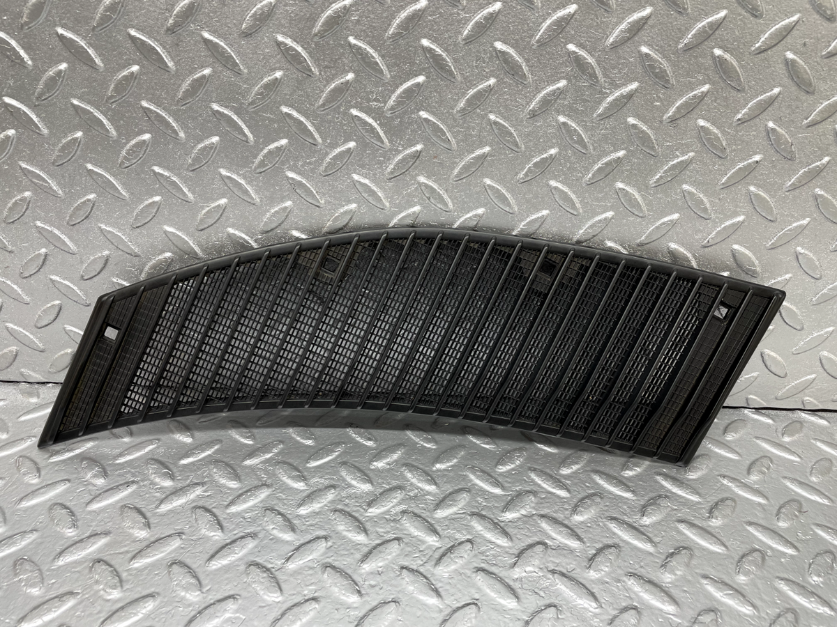 44276 Mercedes-Benz W123 280E Air Intake Grill Left Side A1238362965