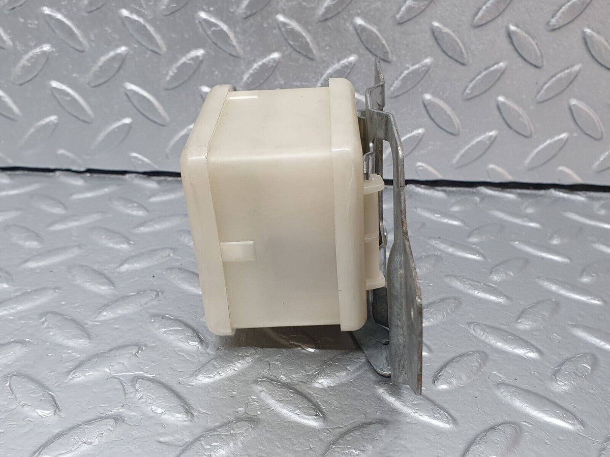 41750 Mercedes-Benz W202 C200 Alarm Control ECU A2028204726