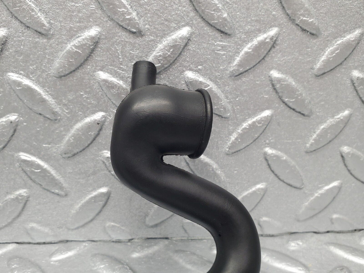 46427 Mercedes-Benz C123 280CE Coupe Crankcase Breather Hose Pipe A1100942482