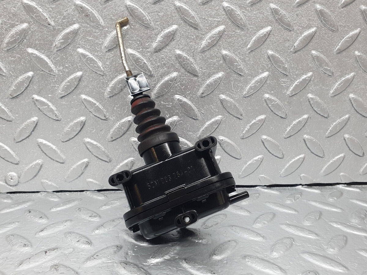 43647 Mercedes-Benz C126 380SEC Coupe Left Door Lock Vacuum Actuator