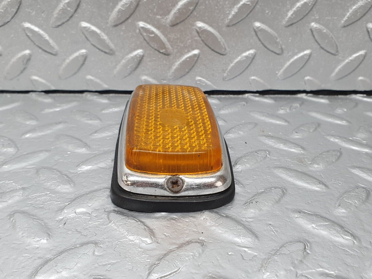 43120 Mercedes-Benz W108 280SE Front Right Side Position Light A0008260441