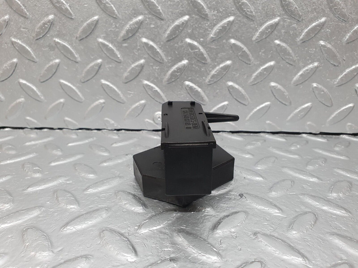41659 Mercedes-Benz W124 200E Cable Wire Distributor Connector A1245400769