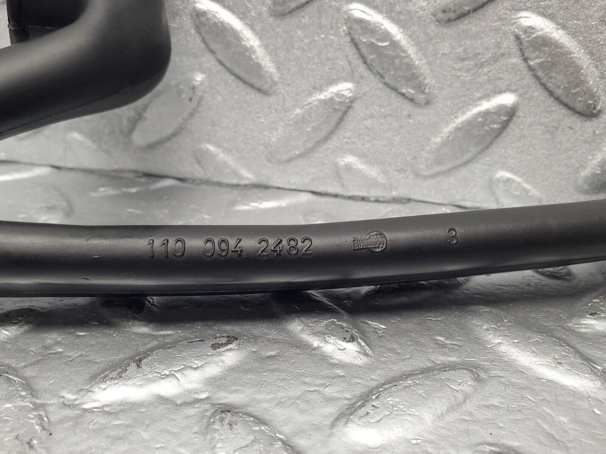 46427 Mercedes-Benz C123 280CE Coupe Crankcase Breather Hose Pipe A1100942482