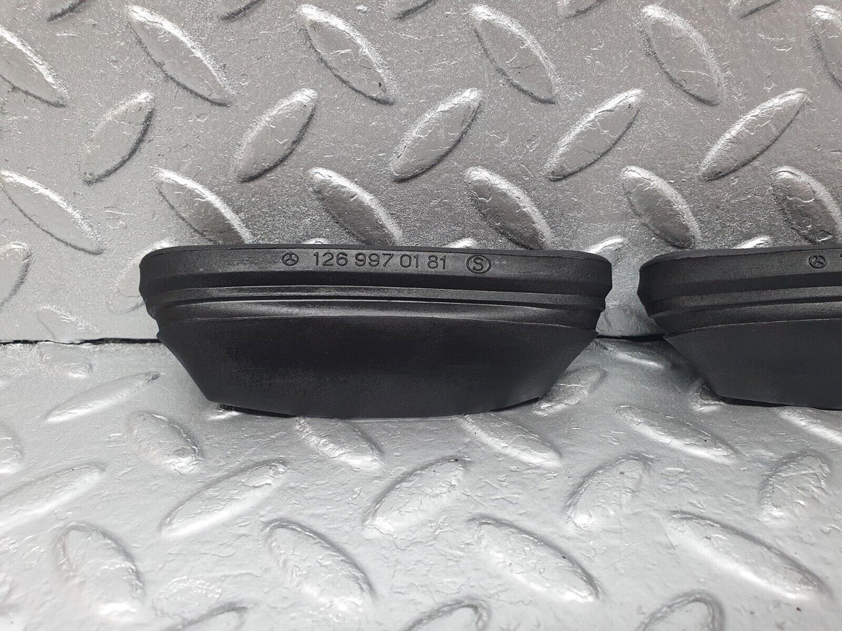 43532 Mercedes-Benz C126 380SEC Coupe Dashboard Centre Air Vent Rubber 2x A1269970181