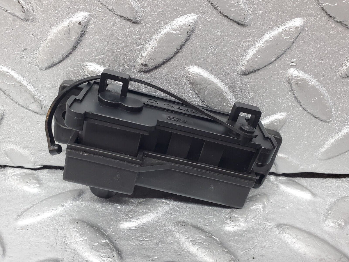 45591 Mercedes-Benz W126 420SE Diagnostic Connector A1265459740