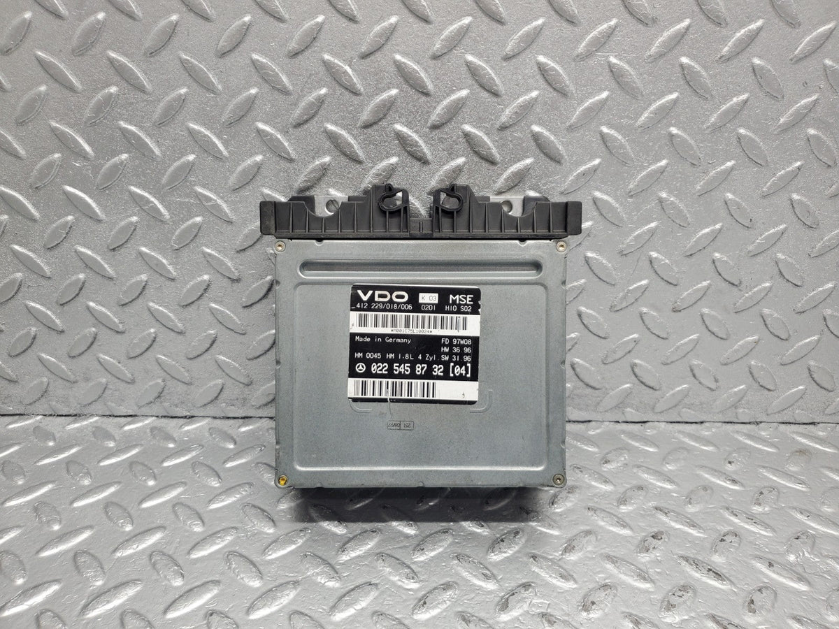 51270 Mercedes-Benz W202 Engine Control Unit ECU VDO A0225458732