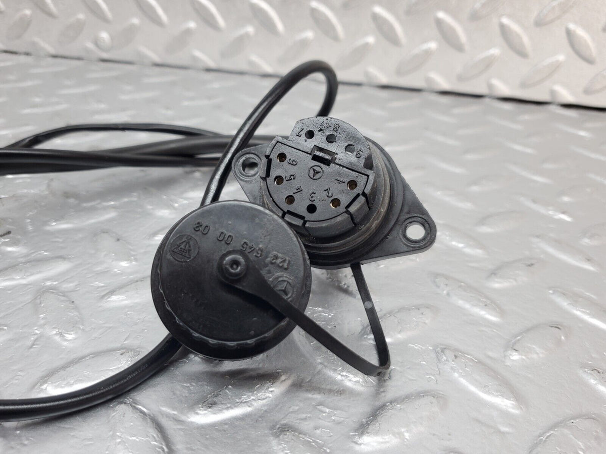 44417 Mercedes-Benz W123 280E Diagnostic Connector A1235450003