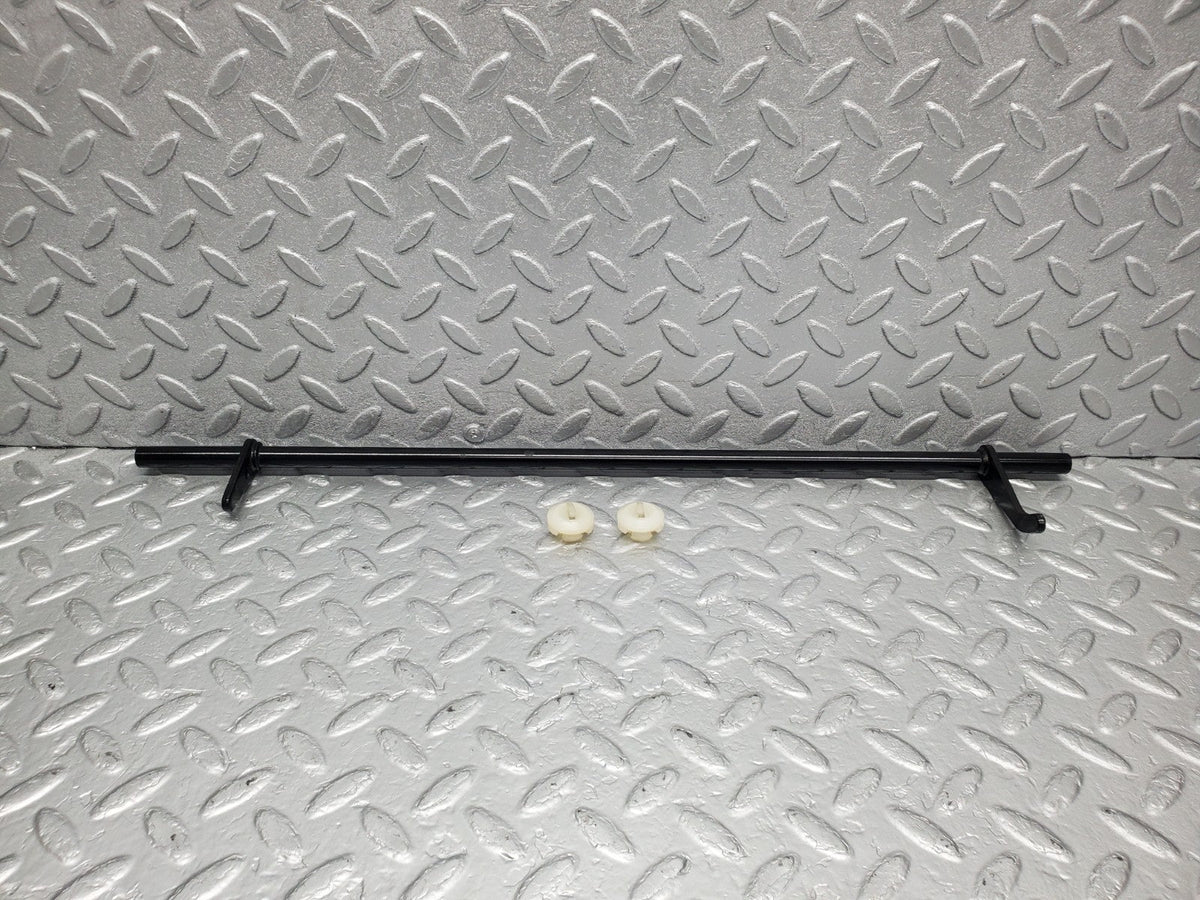 50225 Mercedes-Benz W123 Front Right Seat Sliding Adjust Rod