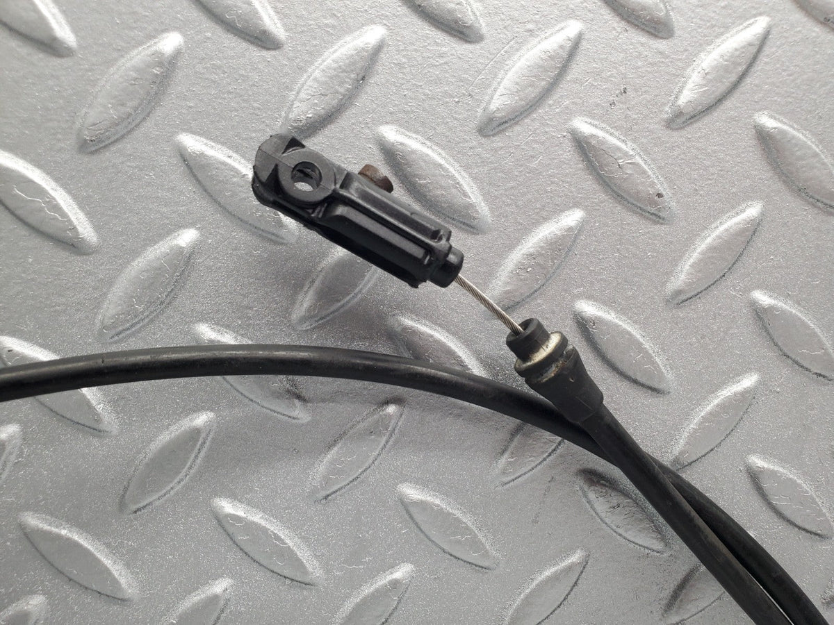 49382 Mercedes-Benz A124 320E Cabriolet Bonnet Release Cable