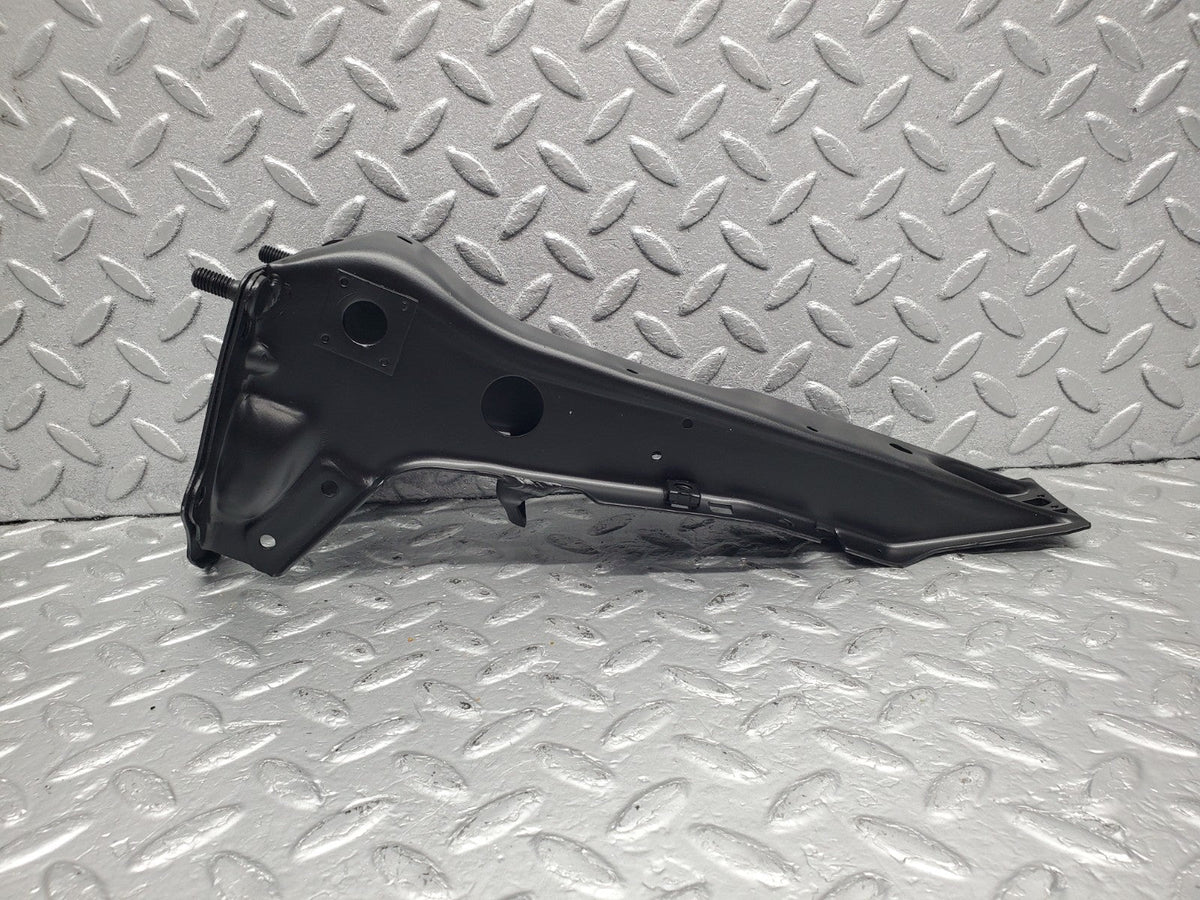 50859 Mercedes-Benz W108 280SE 3.5 Brake Pedal Bracket