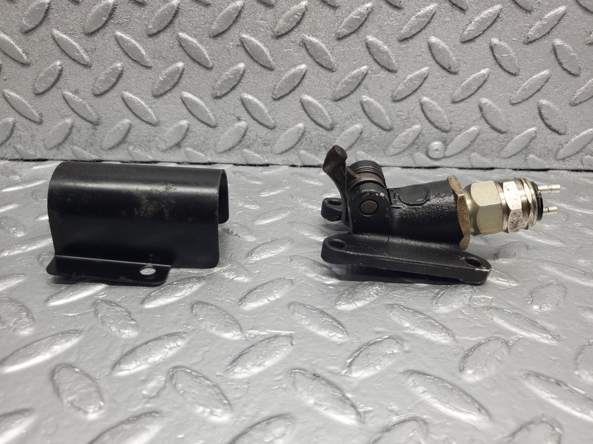 50509 Mercedes-Benz W108 280SE 3.5 Kick Down Switch With Bracket A1123040127
