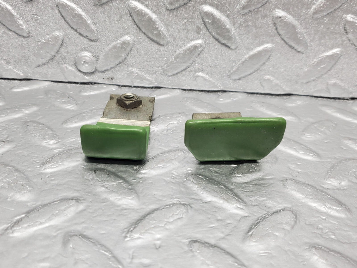 48335 Mercedes-Benz C126 Coupe Window Stop Plate 2x