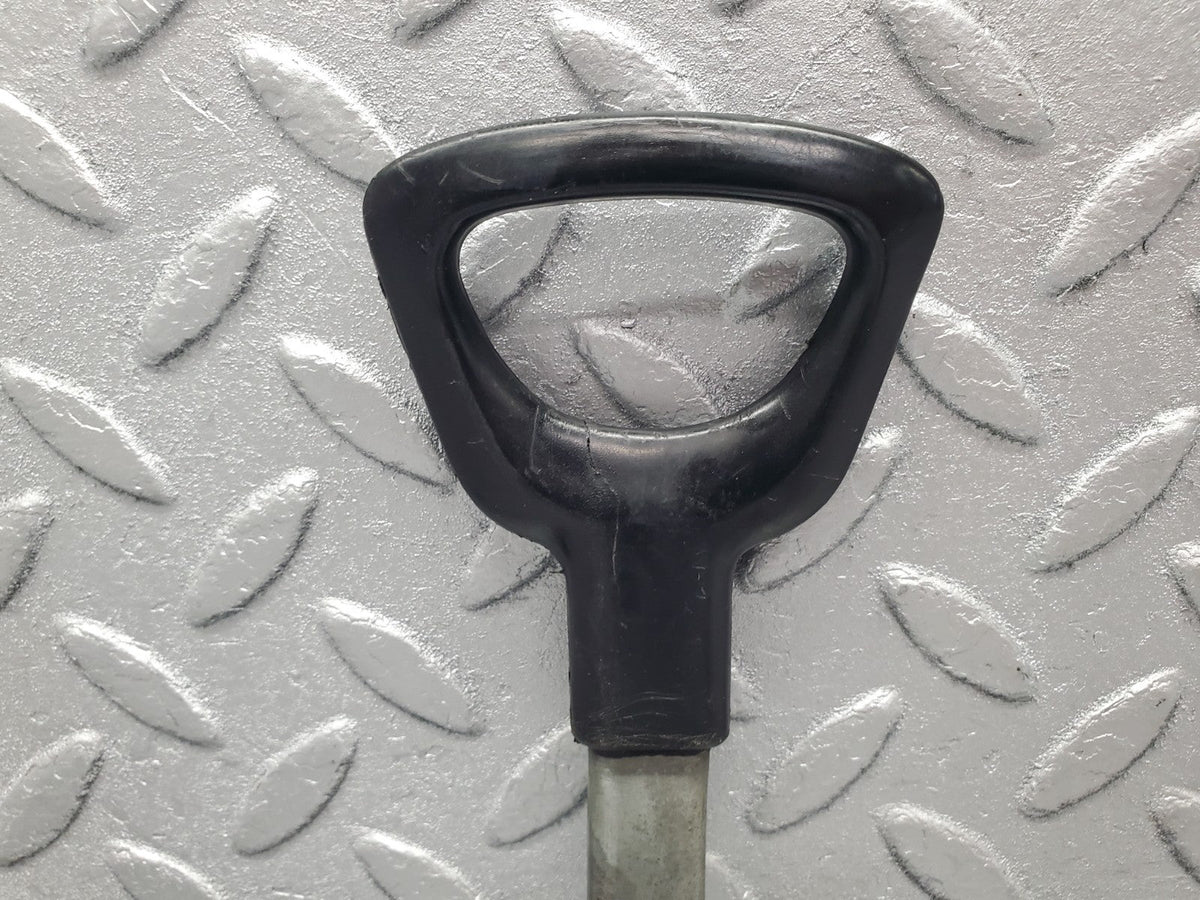 50212 Mercedes-Benz W123 230E Front Left Seat Side Sliding Handle