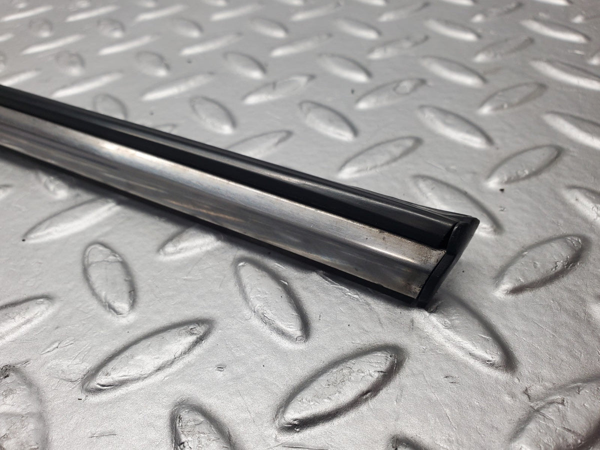 50745 Mercedes-Benz W108 280SE 3.5 Rear Left Fender Wing Centre Moulding Trim