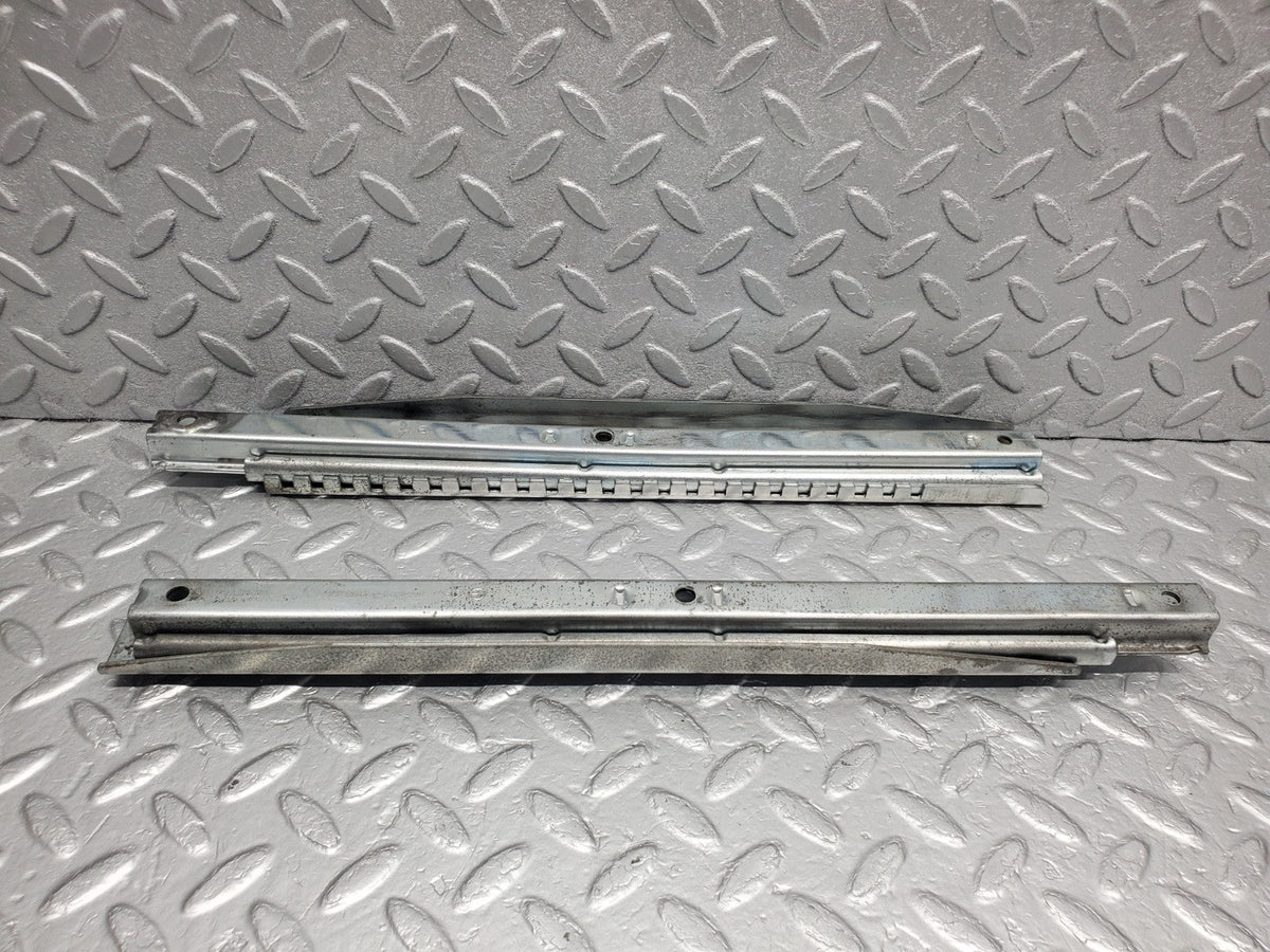 50199 Mercedes-Benz C123 280CE Coupe Front Left Seat Rail Pair