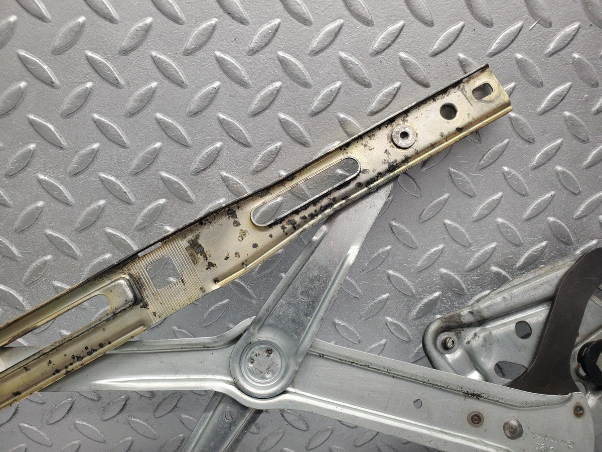 49192 Mercedes-Benz A124 320E Cabriolet Front Left Power Window Regulator