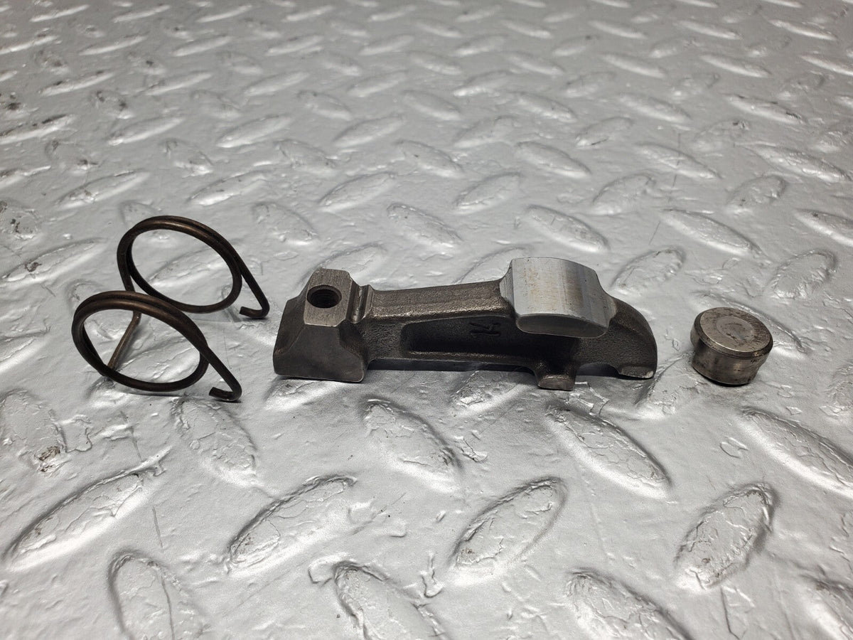 48882 Mercedes-Benz W108 Valve Rocker Arm With Retaining Spring & Tappet