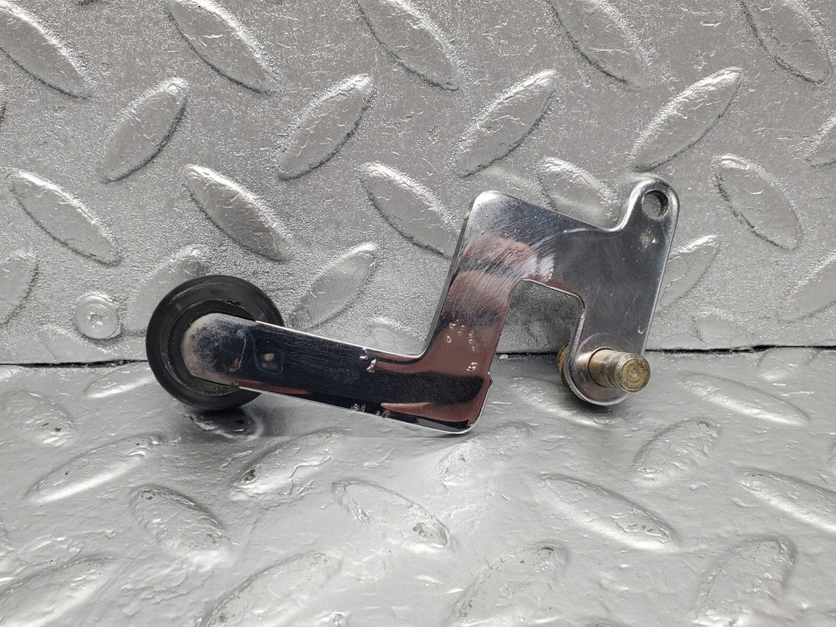 48547 Mercedes-Benz W108 Quarter Window Opener Handle Right Side
