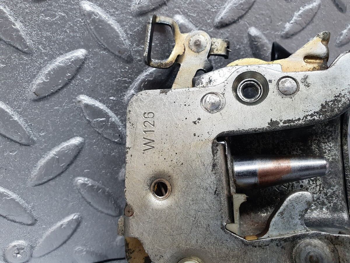 43643 Mercedes-Benz C126 380SEC Coupe Left Door Lock Mechanism