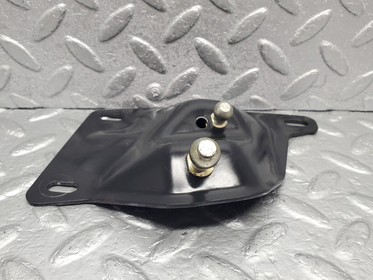 49099 Mercedes-Benz A124 320E Cabriolet Soft Top Support Bracket Right Side