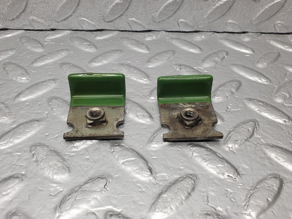 48192 Mercedes-Benz C107 R107 Window Stop Plate 2x